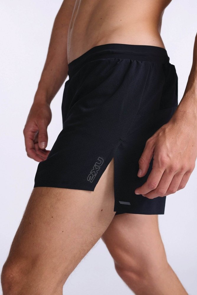 2XU - LIGHT SPEED STASH 5 INCH SHORT Men - Rev Online