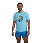 SAUCONY - STOPWATCH GRAPHIC SHORT SLEEVE Men - Rev Online