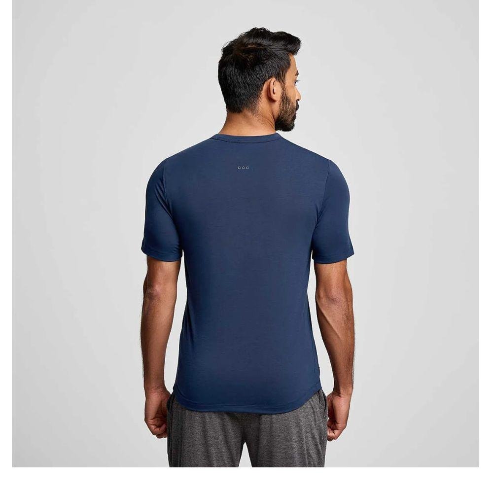 SAUCONY TRIUMPH SHORT SLEEVE เสื้อวิ่งแขนสั้นผู้ชาย - Rev Online