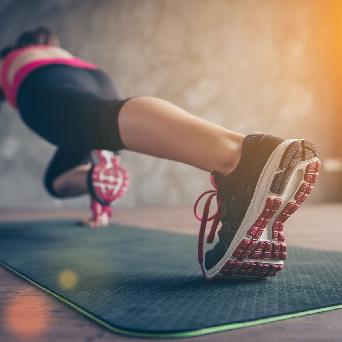 ความแตกต่างระหว่างรองเท้าวิ่ง และรองเท้าเทรนนิ่ง