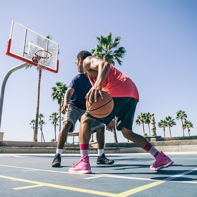 เลือกรองเท้าบาสเกตบอลแบบข้อต่ำและข้อสูงดี?