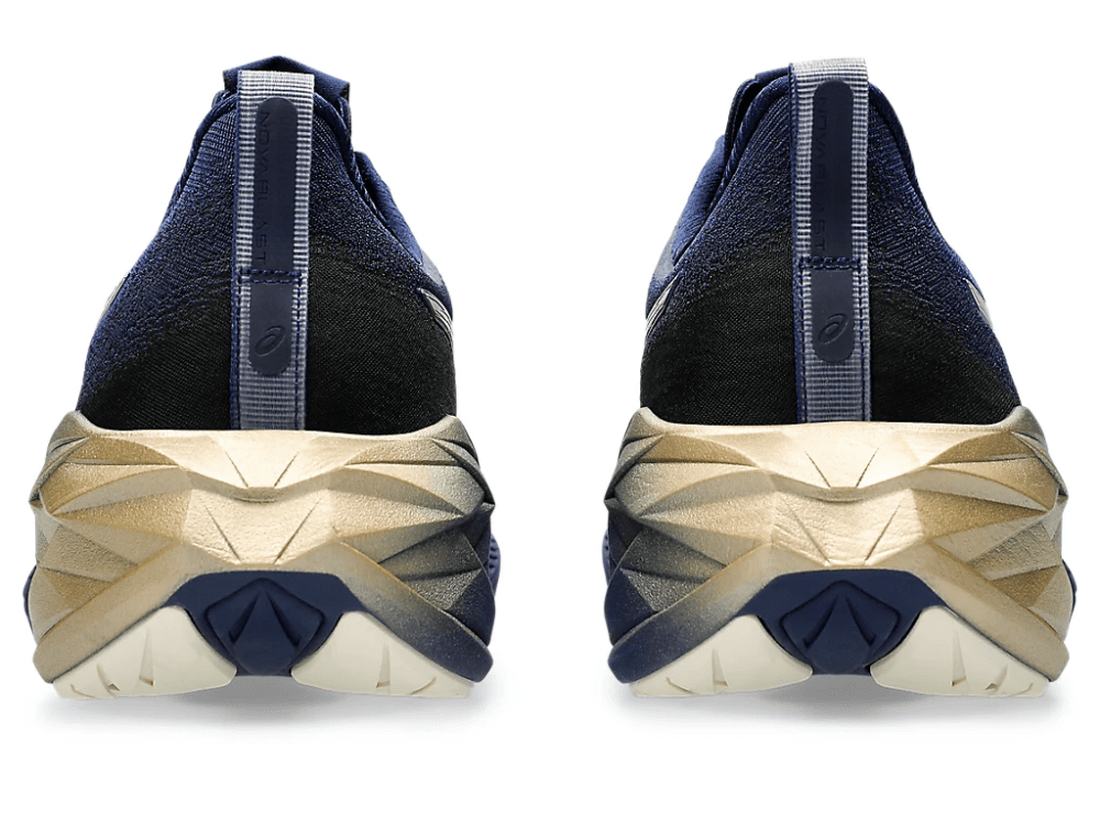 ASICS - NOVABLAST 4 PLATINUM Men - Rev Online