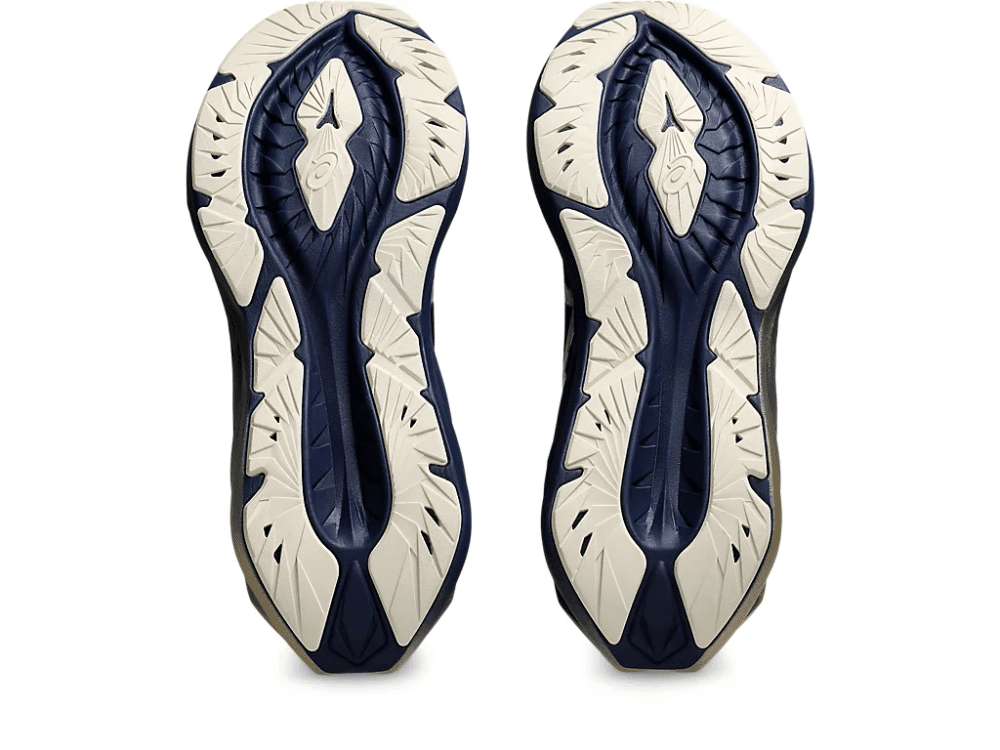 ASICS - NOVABLAST 4 PLATINUM Men - Rev Online