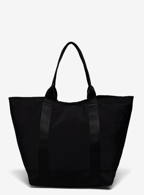 CHAMPION LARGE SHOULDER BAG กระเป๋าสะพายสำหรับทั้งชายและหญิง - Rev Online