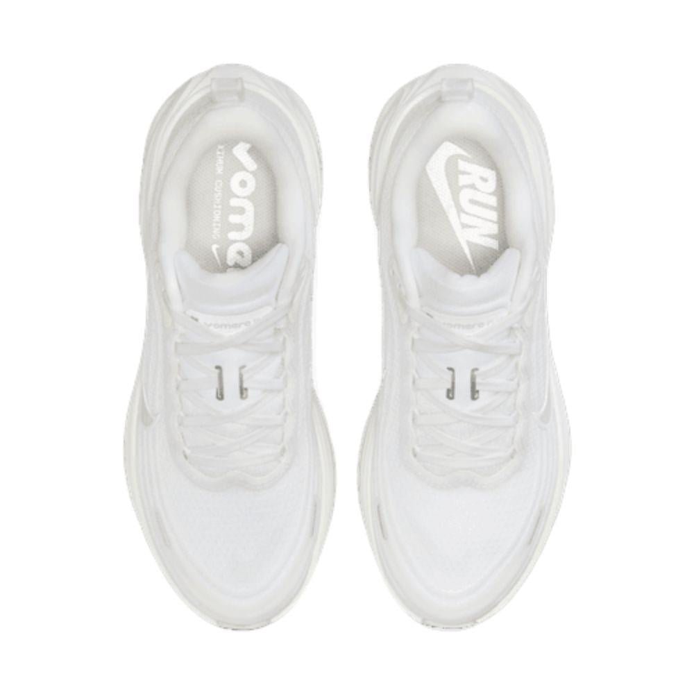 NIKE NIKE VOMERO PLUS รองเท้าวิ่งถนนผู้หญิง - Rev Online