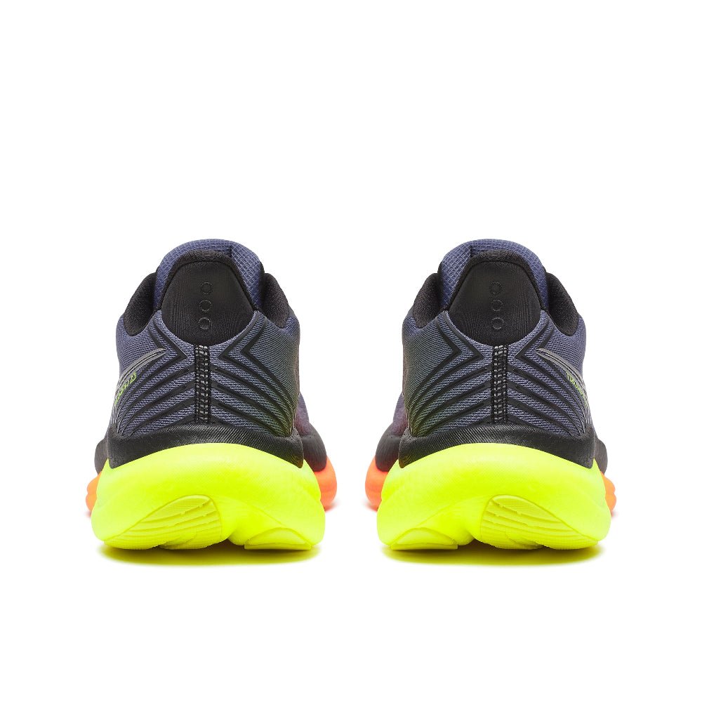 SAUCONY TRIUMPH 23 รองเท้าวิ่งถนนผู้ชาย - Rev Online